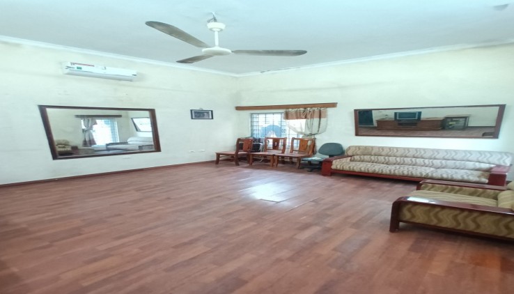 Cho thuê nhà nguyên căn 3 ngủ ngõ 248 Trương Định mặt bờ sông sét, Ngay cầu Kim Đồng 7.5tr